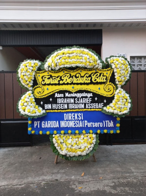 Papan Bunga Duka di Akelamo