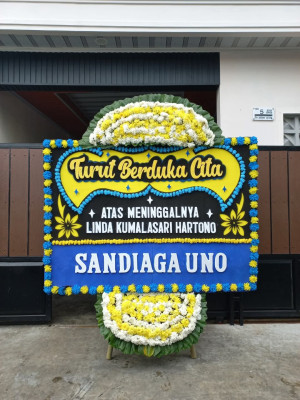 Papan Bunga Duka di Akelamo